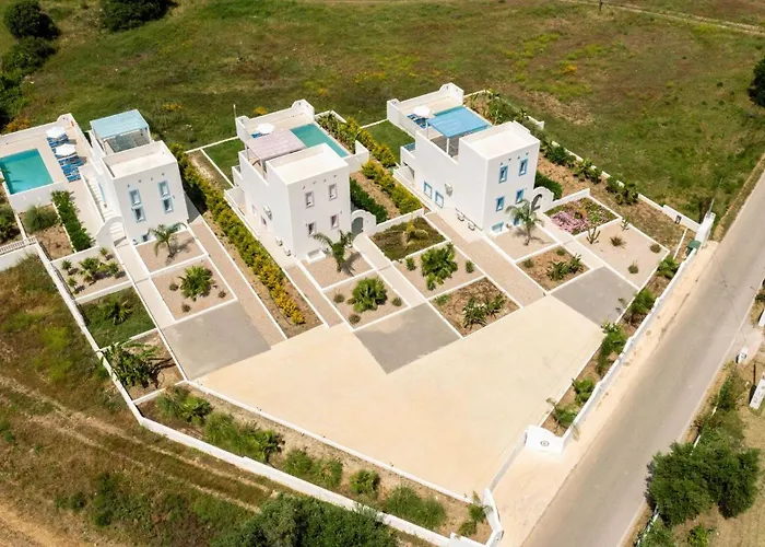 Xenos 5 With A Private Pool Near The Sea Villa