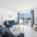 Xenos 5 With A Private Pool Near The Sea Tigaki