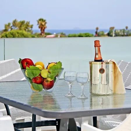 Villa Xenos 5 With A Private Pool Near The Sea