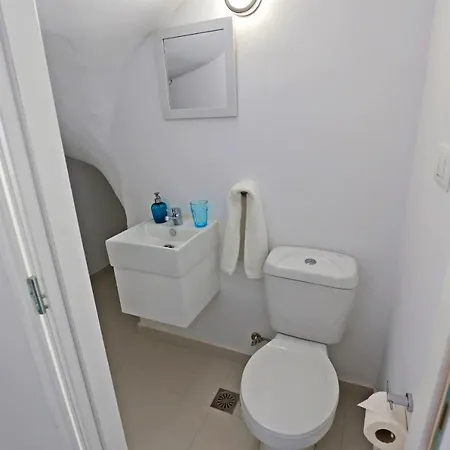 Xenos 5 With A Private Pool Near The Sea