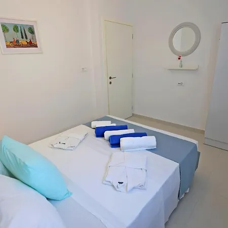 Xenos 5 With A Private Pool Near The Sea Willa *