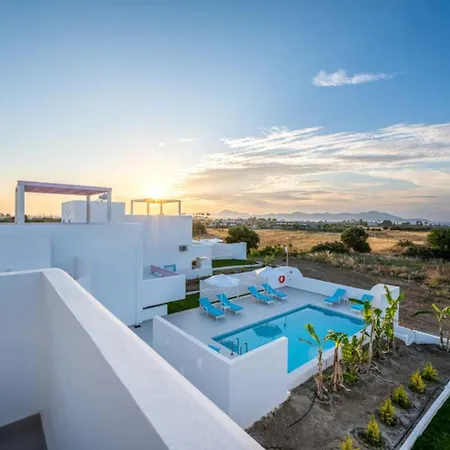 Willa Xenos 5 With A Private Pool Near The Sea Tigaki