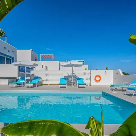 Willa Xenos 5 With A Private Pool Near The Sea Tigaki