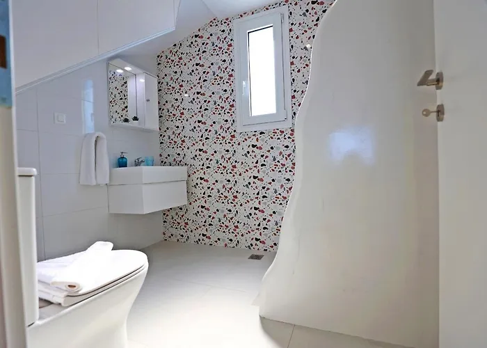 Villa Xenos 5 With A Private Pool Near The Sea *