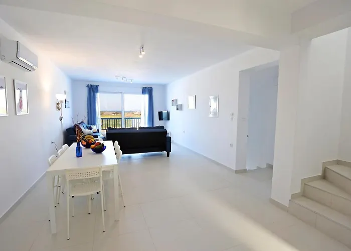 Xenos 5 With A Private Pool Near The Sea * Tigaki