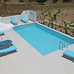 Xenos 5 With A Private Pool Near The Sea *