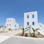 Xenos 5 With A Private Pool Near The Sea Tigaki