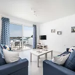 فيلة Xenos 5 With A Private Pool Near The Sea *