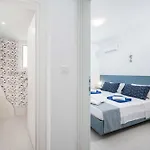 Xenos 5 With A Private Pool Near The Sea * Tigaki