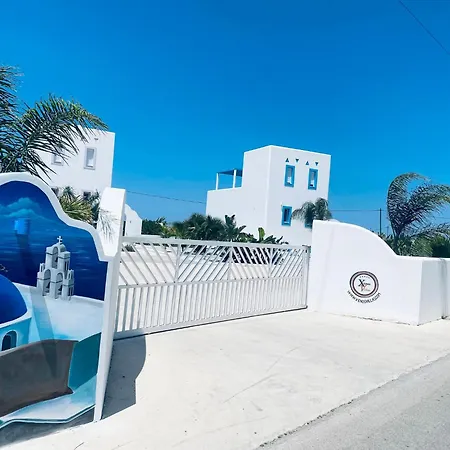 Xenos 5 With A Private Pool Near The Sea فيلة Tigaki