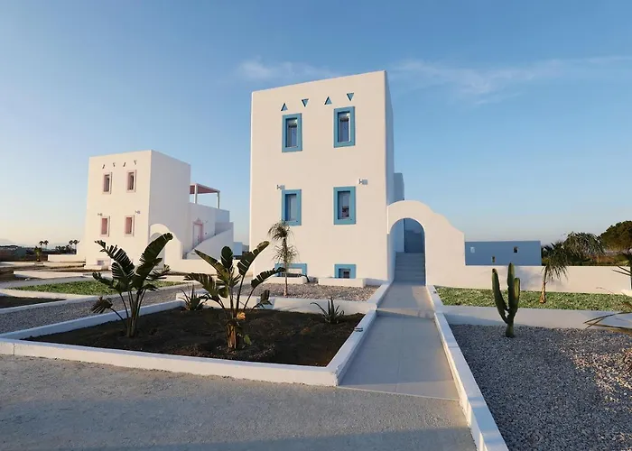 Xenos 5 With A Private Pool Near The Sea Тигаки