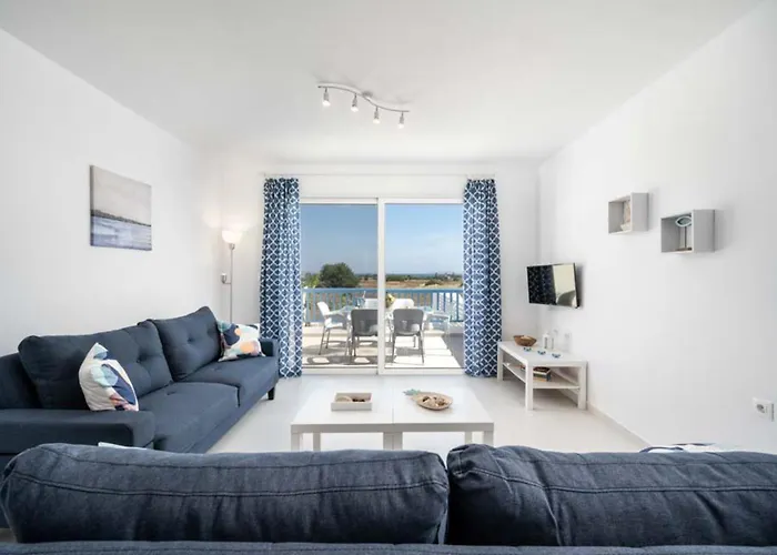 Xenos 5 With A Private Pool Near The Sea Вилла